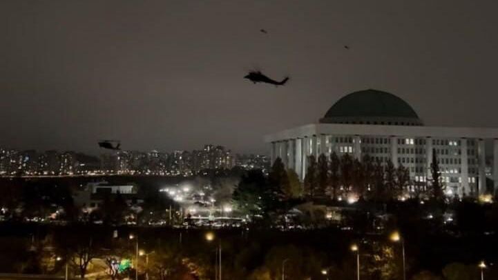 Военные покинули здание парламента в Сеуле