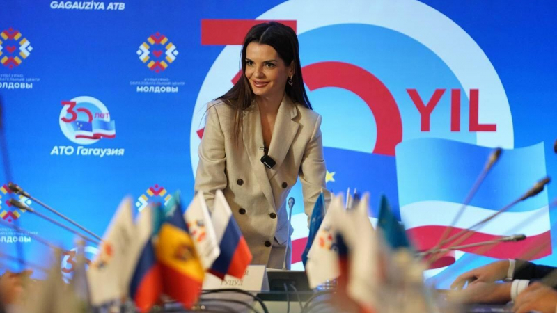 Гуцул вручила памятную медаль вице-спикеру Госдумы