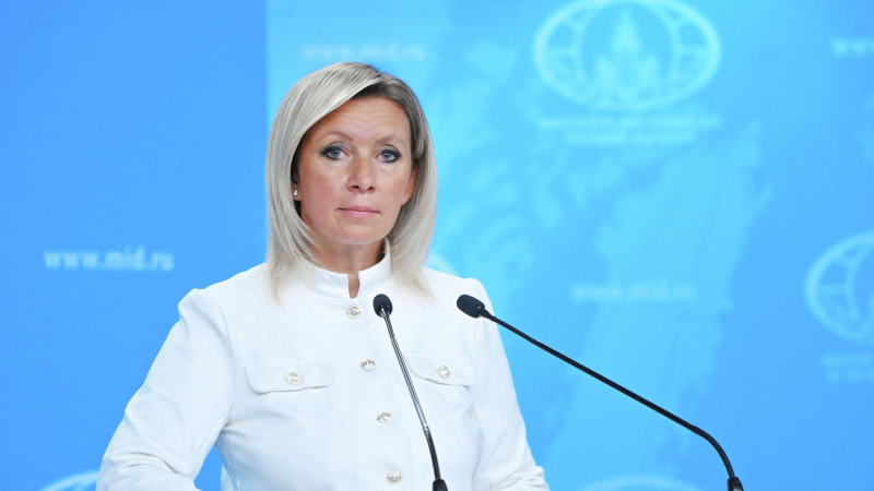Захарова высмеяла слова Байдена о демократии